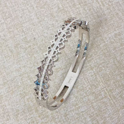 Bracciale rigido Floreale con la chiusura laterale