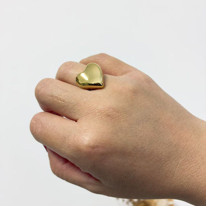 Anello Cuore Morbido – Linea Moderna e Scultorea