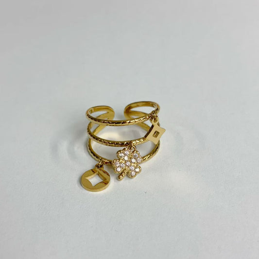 Anello Portafortuna Minimal – Charme Moderno in Acciaio Inossidabile