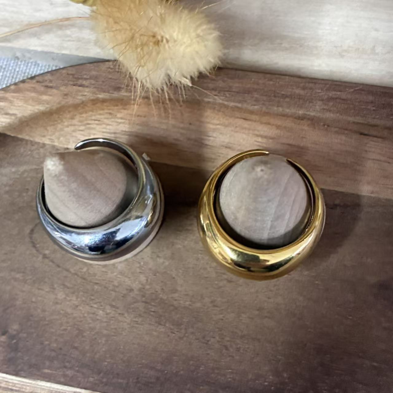 Anello bombato cerchio minimal