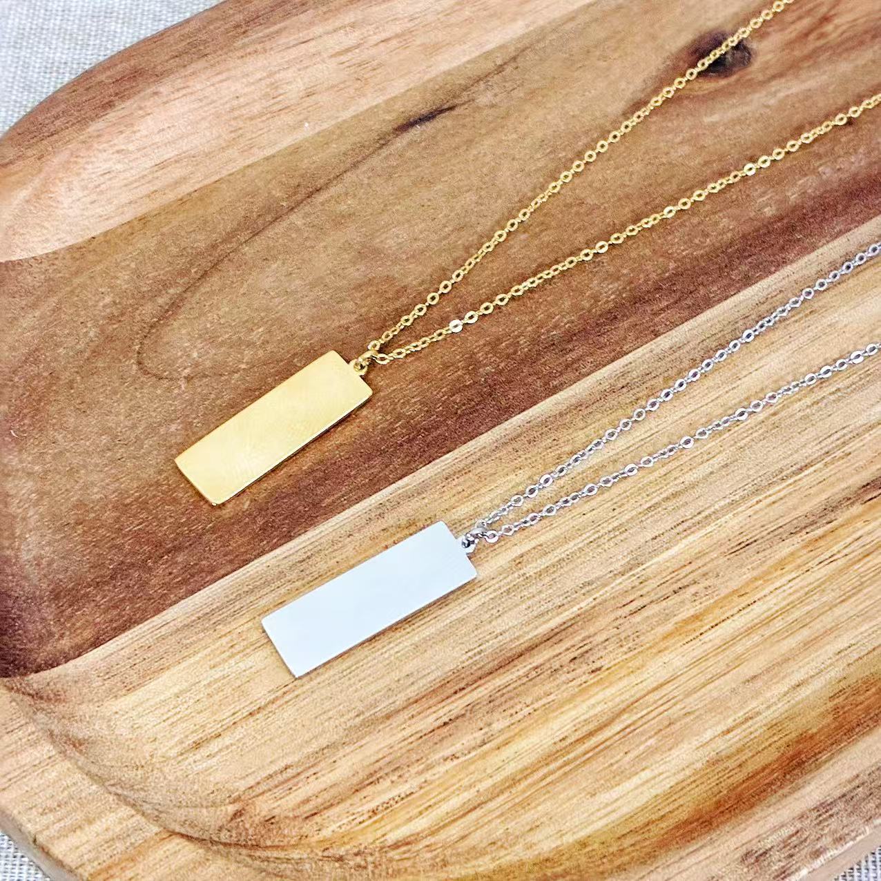 Collana “Minimal Rettangolo”