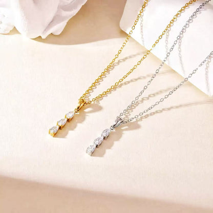 Collana con Ciondolo a Tre Cristalli a Goccia