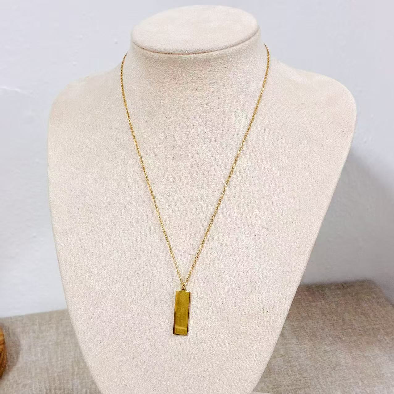 Collana “Minimal Rettangolo”