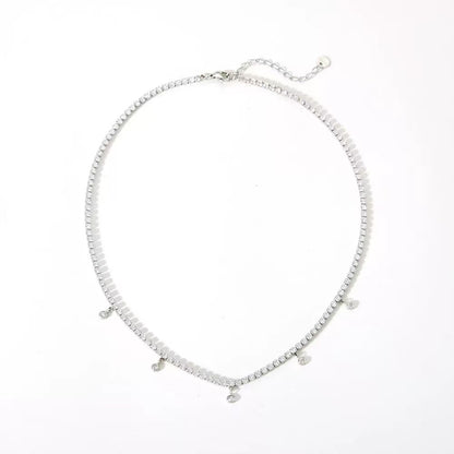 Collana Tennis con Pendenti – Eleganza Delicata e Luminosità Quotidiana