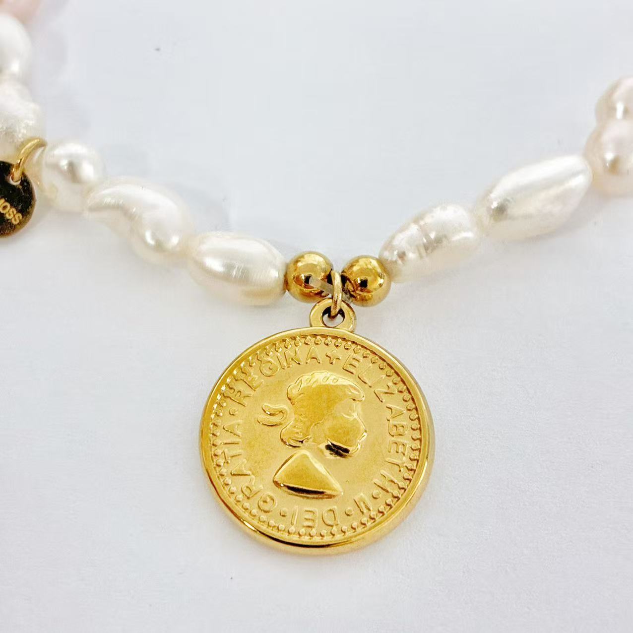 Bracciale elasticizzato con le perle | in acciaio inox