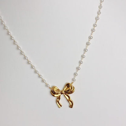 Collana “Fiocco di Perle” – Delicatezza Romantica in Versione Moderna