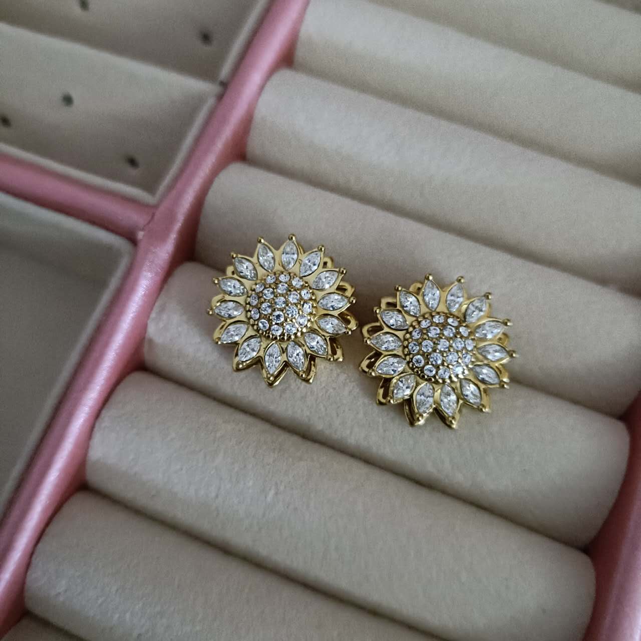 Orecchini “Girasole di Luce” (possono girare)