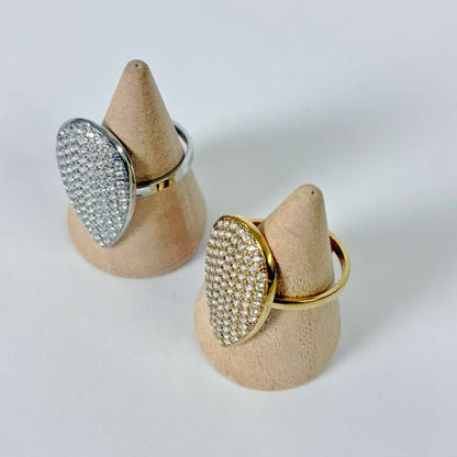 Anello “Goccia di Brillanti” – Eleganza Scultorea e Luce Infinita