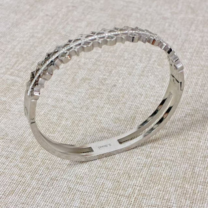 Bracciale rigido Floreale con la chiusura laterale