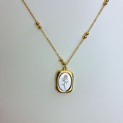 Collana “Rosa Incisa” – Eleganza Romantica in Stile Classico Contemporaneo
