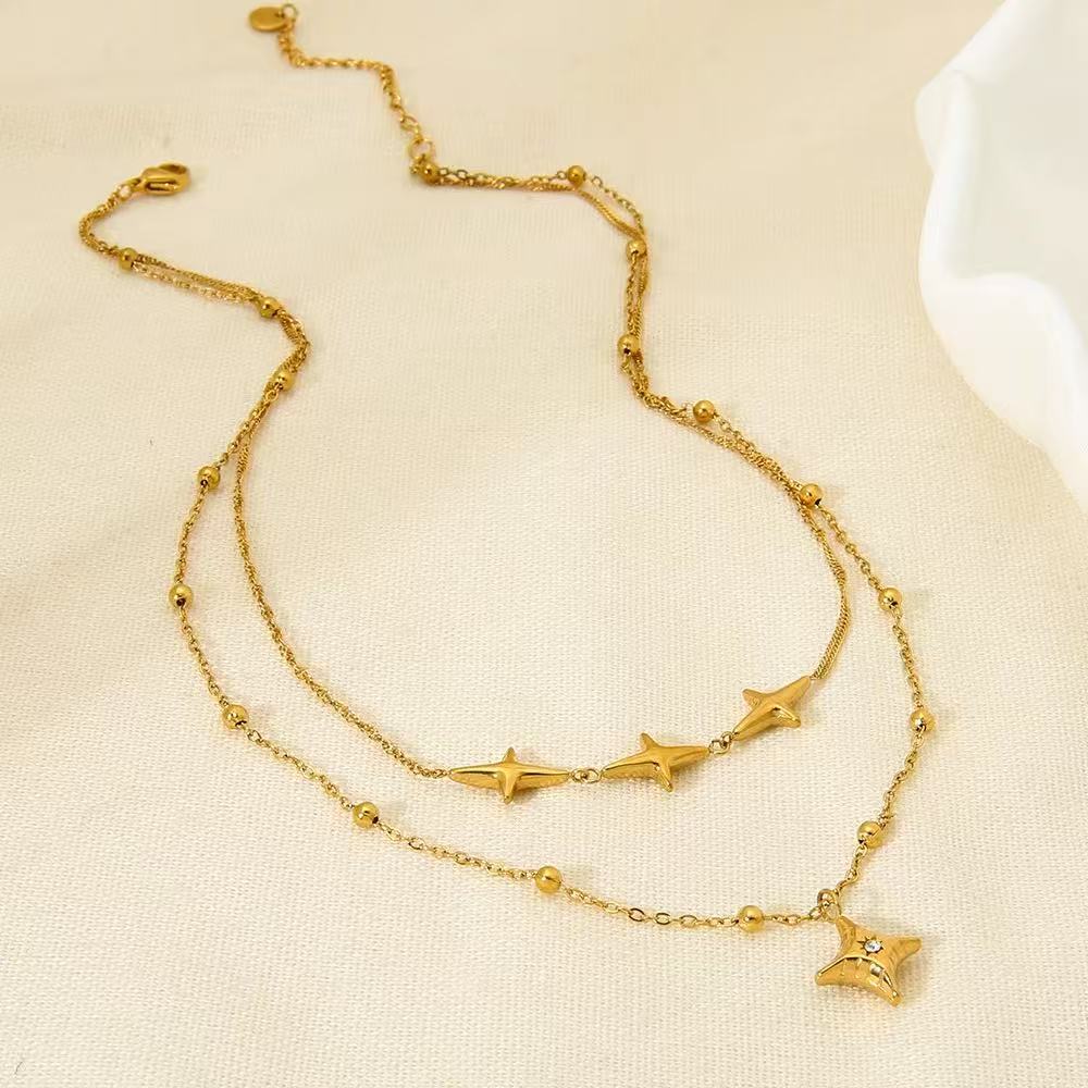 Collana a Due Fili con Dettagli Stellari — Eleganza Sottile e Fascino Celestiale