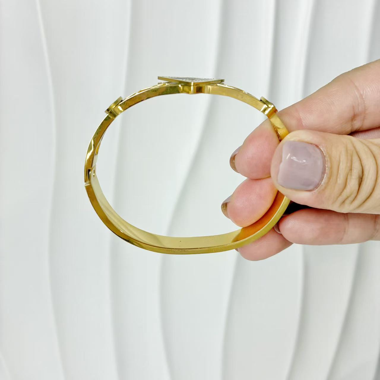 (B142)Bracciale rigido donna in acciaio inox