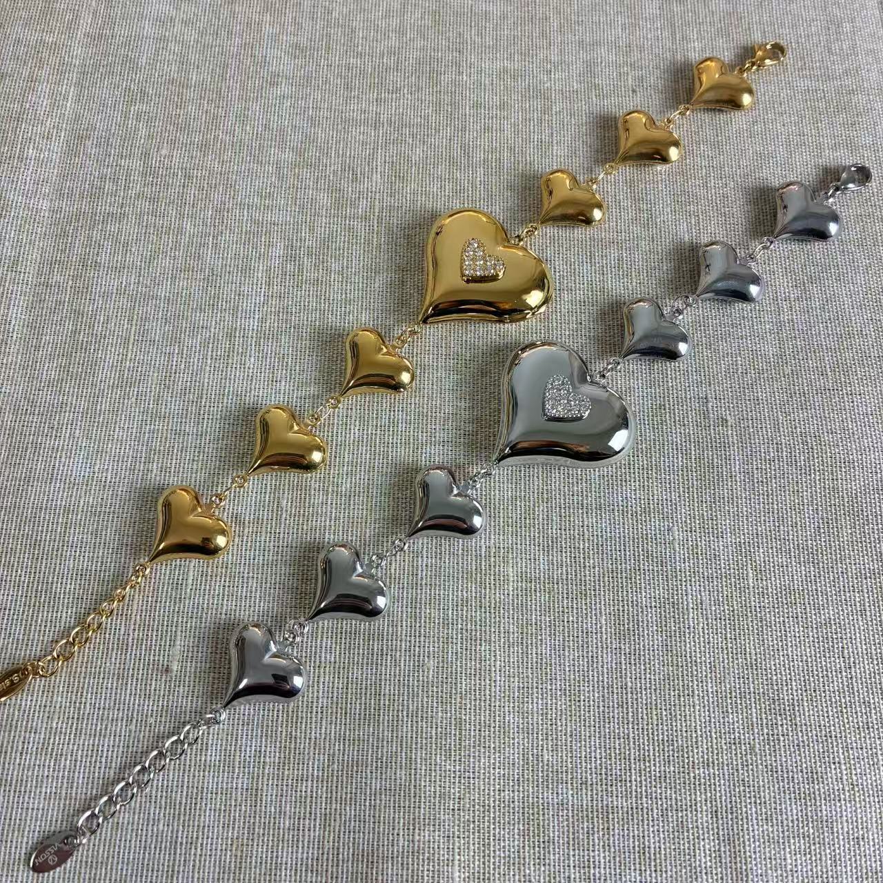 Bracciale “Cuore Vivo” – L’amore prende forma