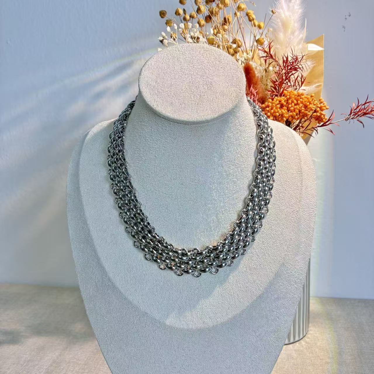 Collana “Catena Regale” 43CM – La forza dell’eleganza