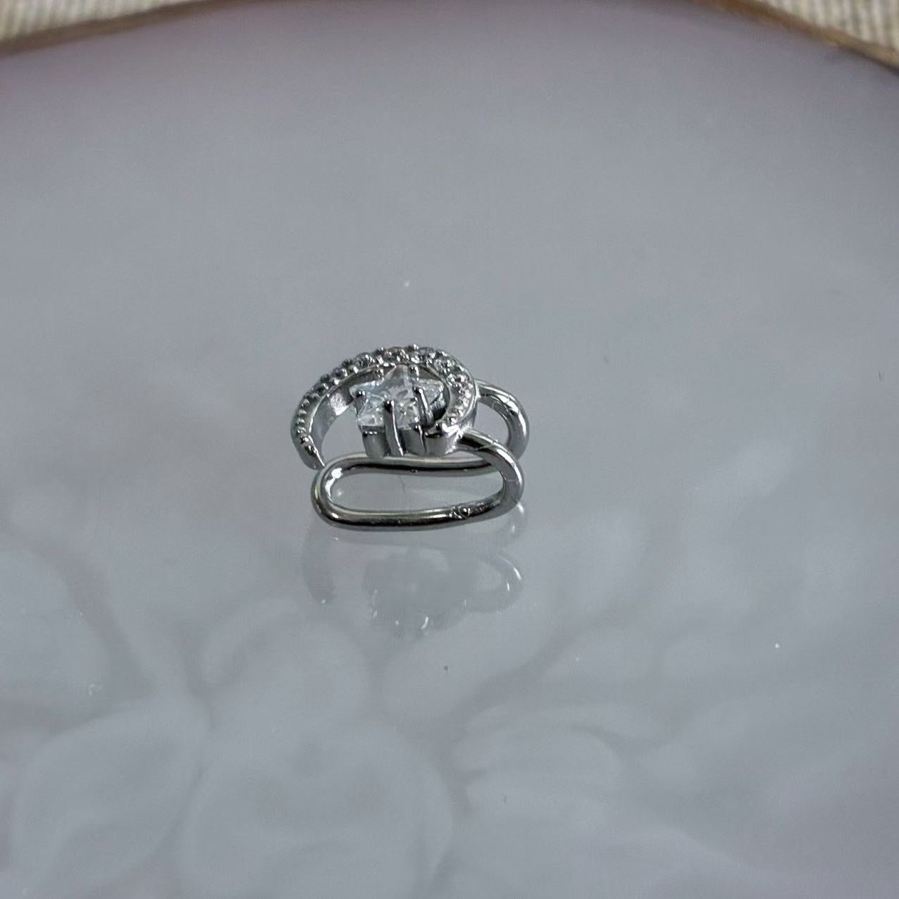 Ear cuff “Luna” – Un frammento di cielo