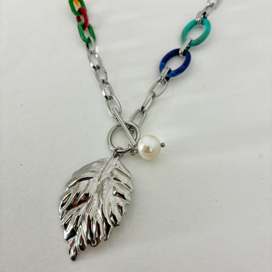 Collana “Foglia in Viaggio”