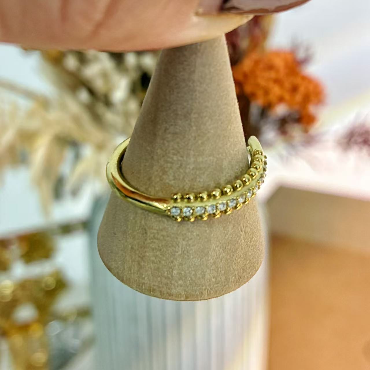 Anello “Perle di Luce”