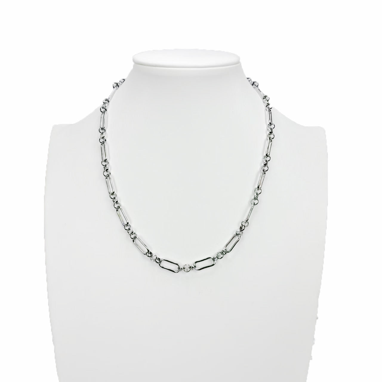 Collana “Maglia Chic” – Minimalismo Moderno in Acciaio Lucido